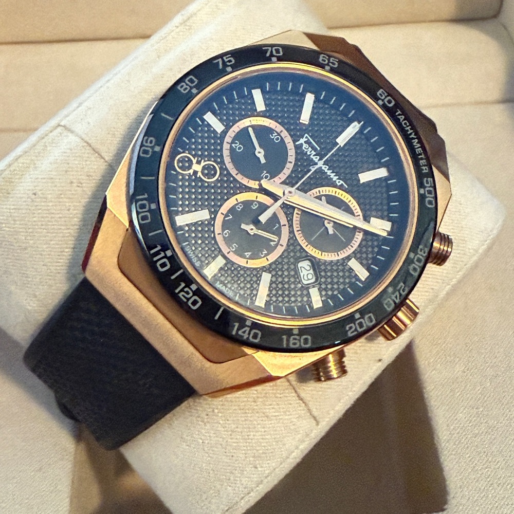 FERRAGAMO SLX Chronograph Watch rose gold NIB SFHR00320
